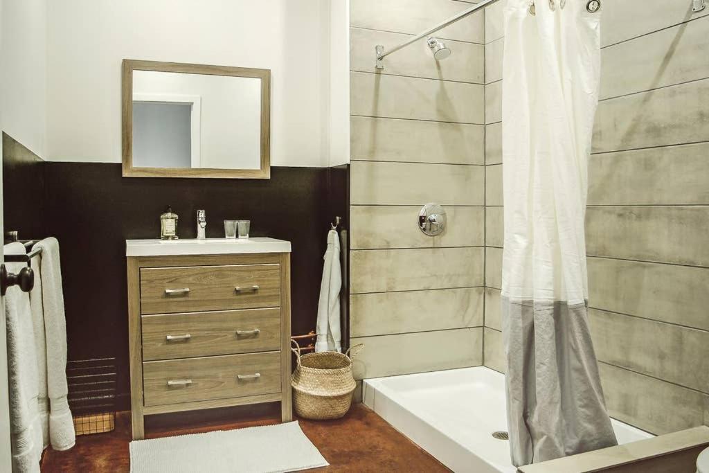 Rail Park Downtown Studio, Amazing Views, Contactless Check-In Philadelphia Exterior foto